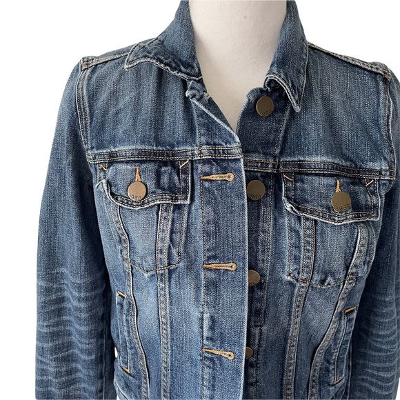 Gap 1969 Medium Vintage Classic Medium Wash Jean Denim Normcore Jacket Sz Small - Picture 7 of 7